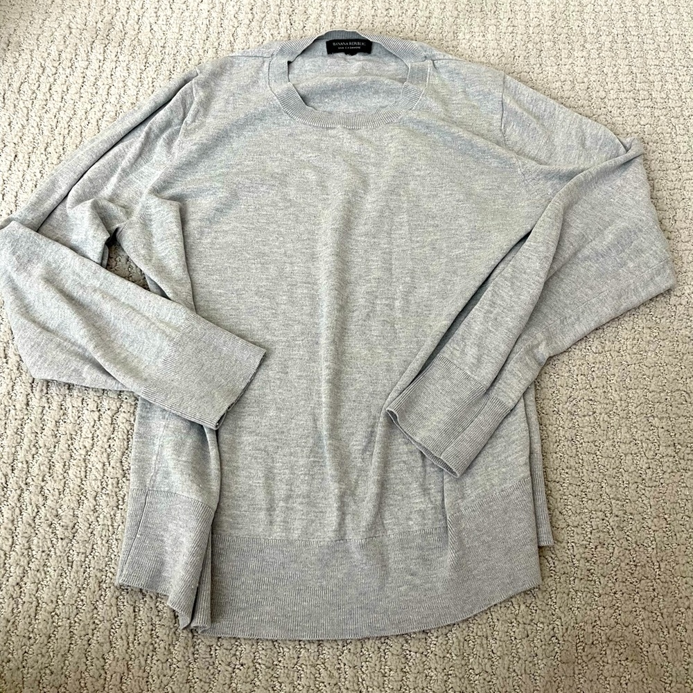 Banana republic gray cashmere silk sweater